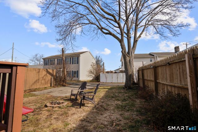 89 Naugatuck Avenue, Milford, CT 06460