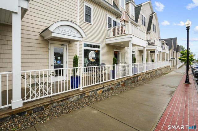 89 Naugatuck Avenue, Milford, CT 06460