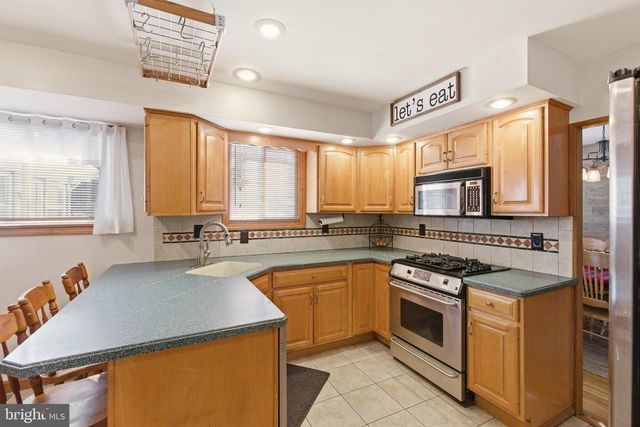 105 SAINT REGIS DR, West Deptford, NJ 08096