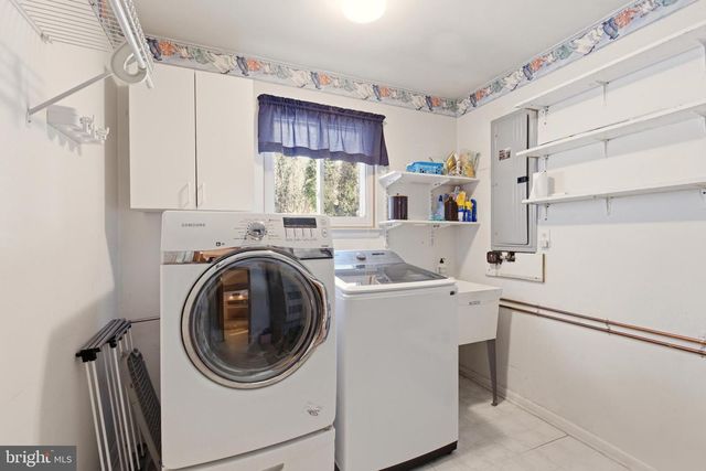 105 SAINT REGIS DR, West Deptford, NJ 08096