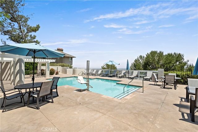24 Narbonne, Newport Beach, CA 92660