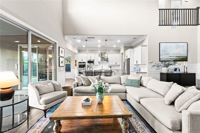 10578 Golden Light Way, Las Vegas, NV 89135