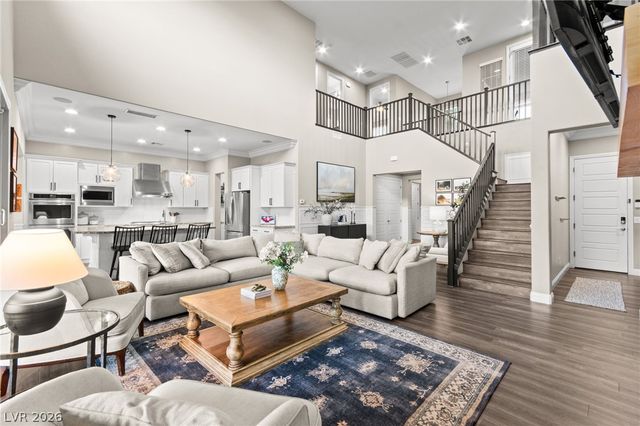 10578 Golden Light Way, Las Vegas, NV 89135