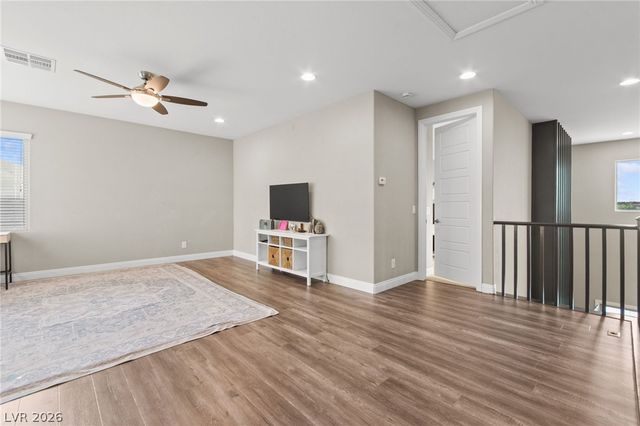 10578 Golden Light Way, Las Vegas, NV 89135