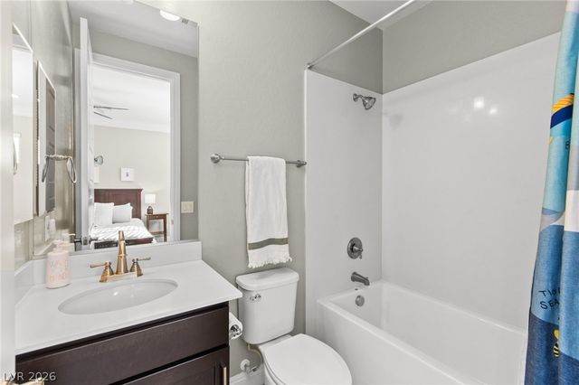 10578 Golden Light Way, Las Vegas, NV 89135