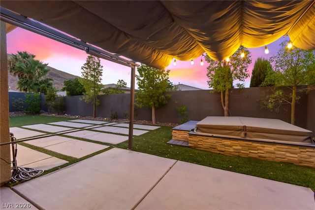 10578 Golden Light Way, Las Vegas, NV 89135