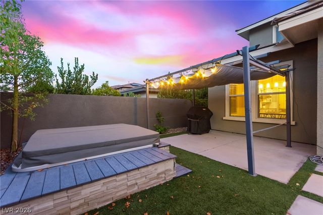 10578 Golden Light Way, Las Vegas, NV 89135