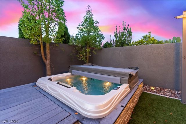 10578 Golden Light Way, Las Vegas, NV 89135