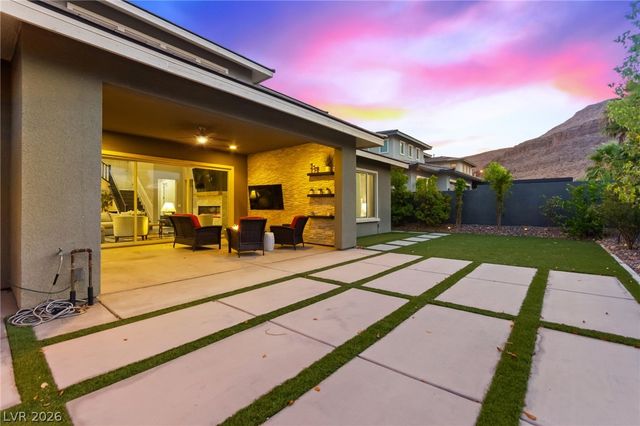 10578 Golden Light Way, Las Vegas, NV 89135