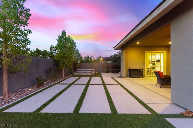 10578 Golden Light Way, Las Vegas, NV 89135