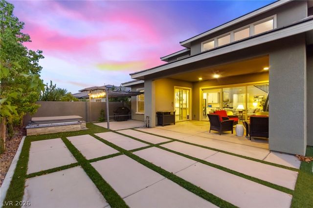 10578 Golden Light Way, Las Vegas, NV 89135