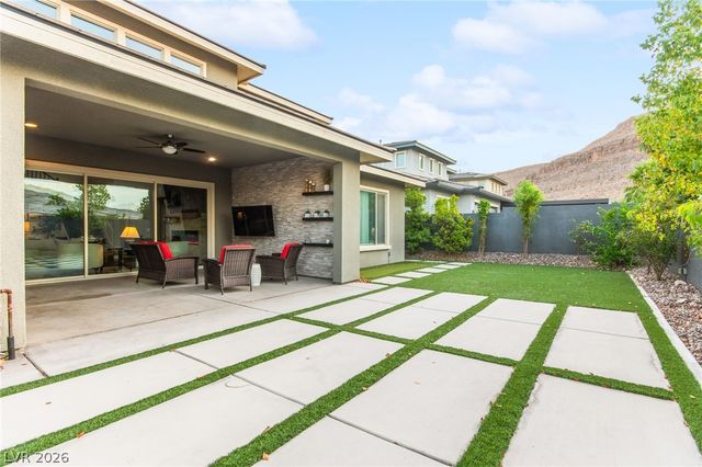 10578 Golden Light Way, Las Vegas, NV 89135