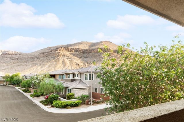 10578 Golden Light Way, Las Vegas, NV 89135