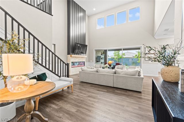 10578 Golden Light Way, Las Vegas, NV 89135