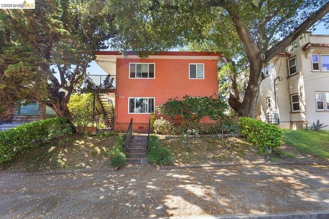 31 Croxton Ave, Oakland, CA 94611