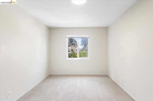 31 Croxton Ave, Oakland, CA 94611