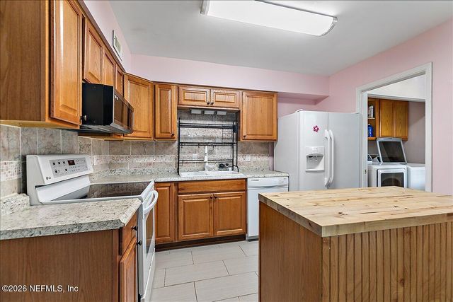 4803 WINDRUSH Lane A-2-B, Jacksonville, FL 32217