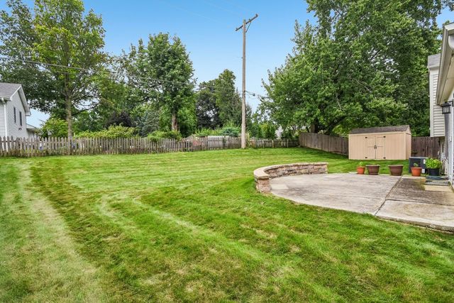89 Foxcroft Road, Naperville, IL 60565