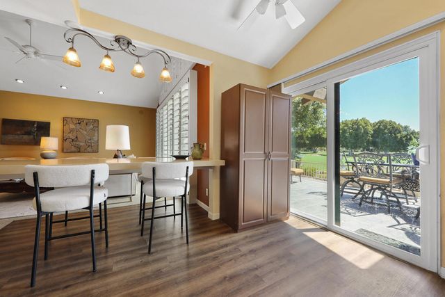 136 Deer Spring Way, Palm Desert, CA 92211