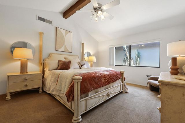 136 Deer Spring Way, Palm Desert, CA 92211