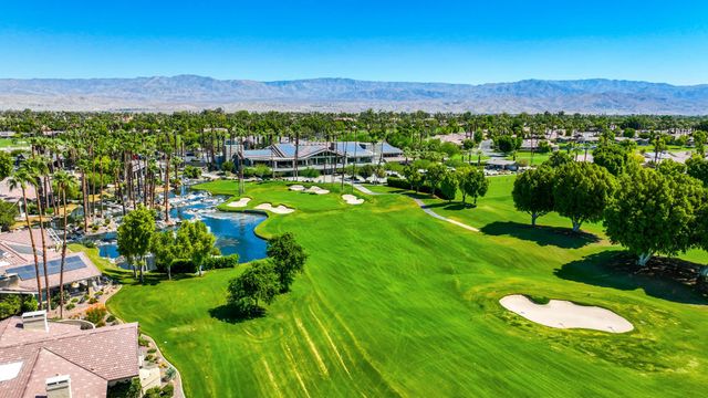 136 Deer Spring Way, Palm Desert, CA 92211