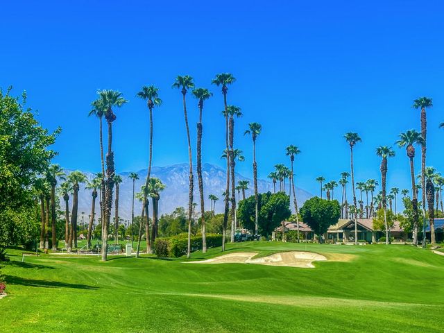 136 Deer Spring Way, Palm Desert, CA 92211