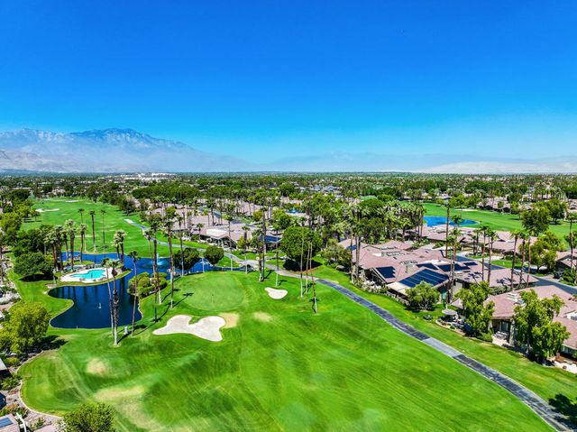 136 Deer Spring Way, Palm Desert, CA 92211