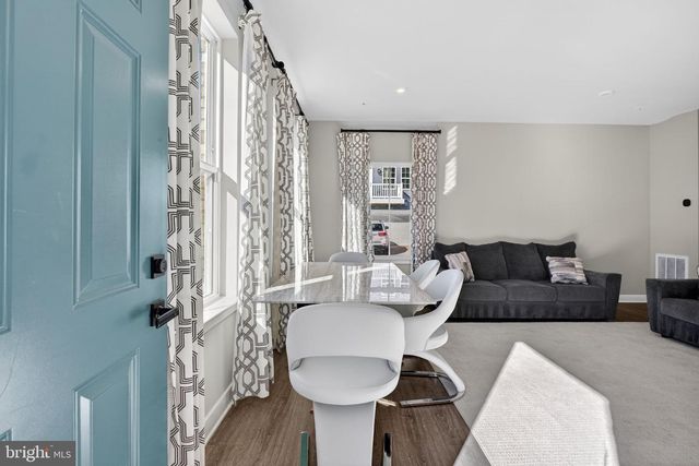 100 LAWNDALE DR, Bowie, MD 20716