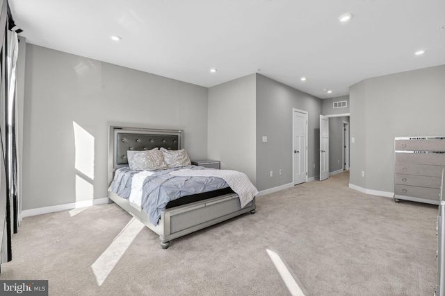 100 LAWNDALE DR, Bowie, MD 20716