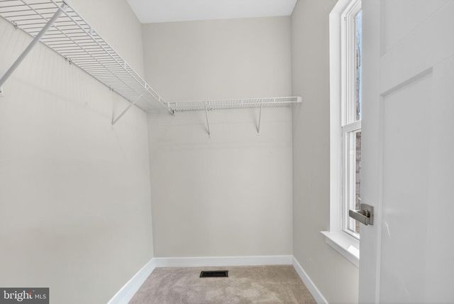 100 LAWNDALE DR, Bowie, MD 20716