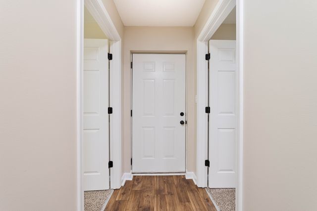 510 Hietts Ln Apt B, Clarksville, TN 37043