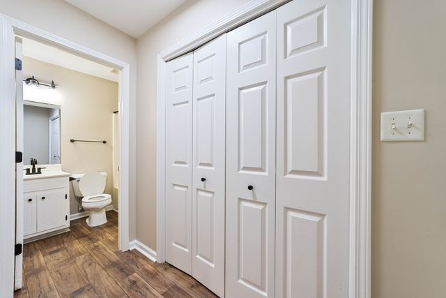 510 Hietts Ln Apt B, Clarksville, TN 37043