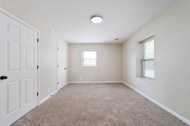 510 Hietts Ln Apt B, Clarksville, TN 37043