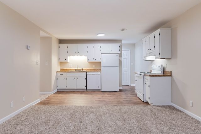 510 Hietts Ln Apt B, Clarksville, TN 37043