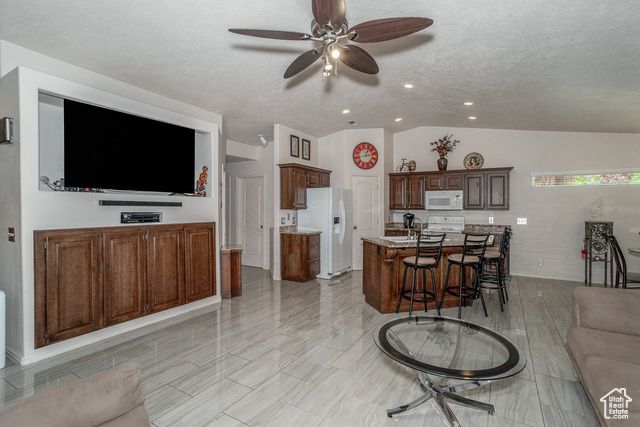 576 S FIESTA DR, Ivins, UT 84738