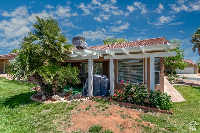 576 S FIESTA DR, Ivins, UT 84738