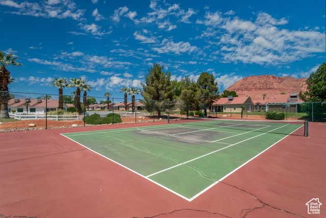 576 S FIESTA DR, Ivins, UT 84738