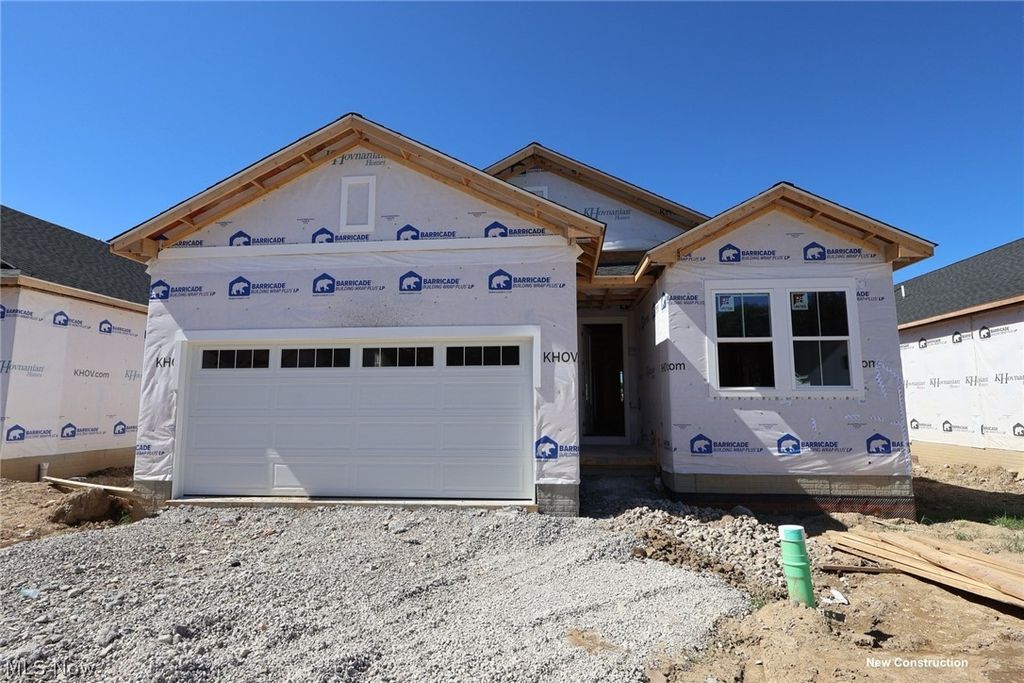 2458 Merriment Drive, Amherst, OH 44001