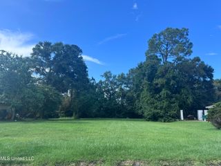 2 Greenbriar Drive, Gulfport, MS 39507