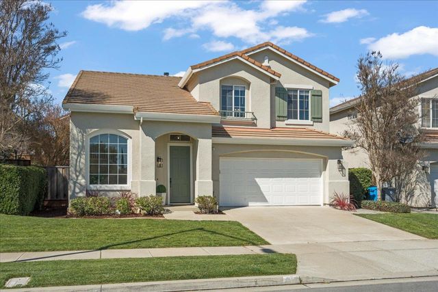 935 Oak Brook Way, Gilroy, CA 95020
