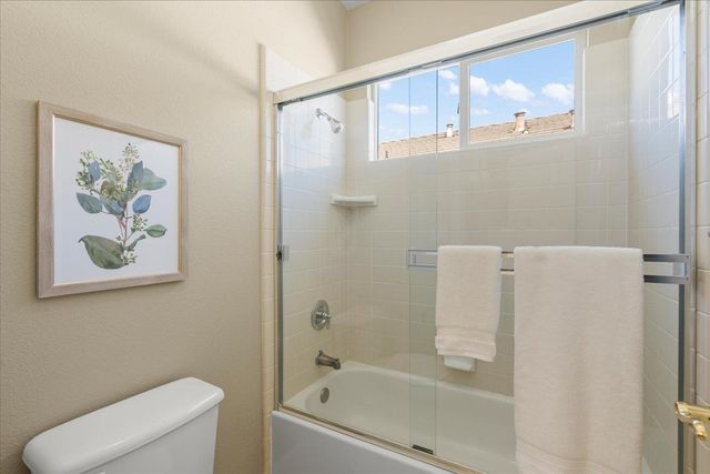 935 Oak Brook Way, Gilroy, CA 95020