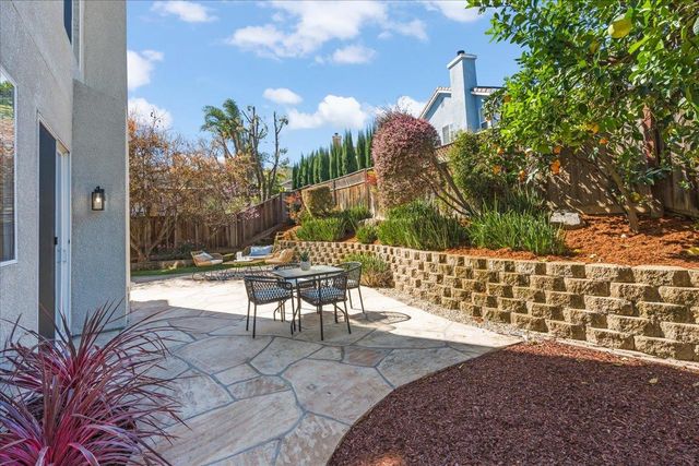 935 Oak Brook Way, Gilroy, CA 95020