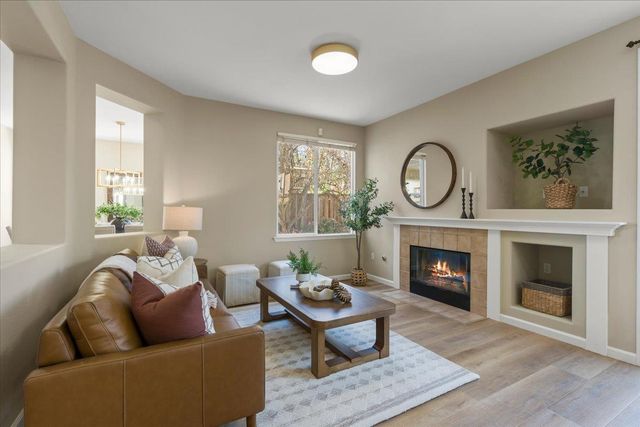 935 Oak Brook Way, Gilroy, CA 95020