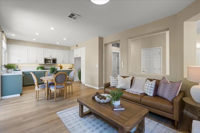 935 Oak Brook Way, Gilroy, CA 95020