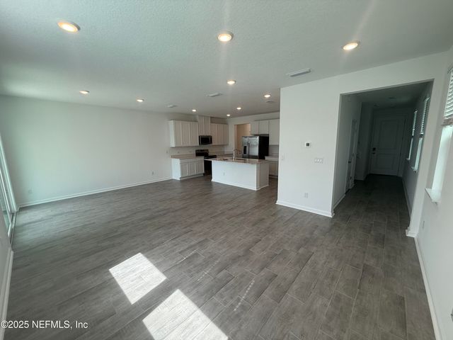 6850 RHAPSODY Road, Jacksonville, FL 32244