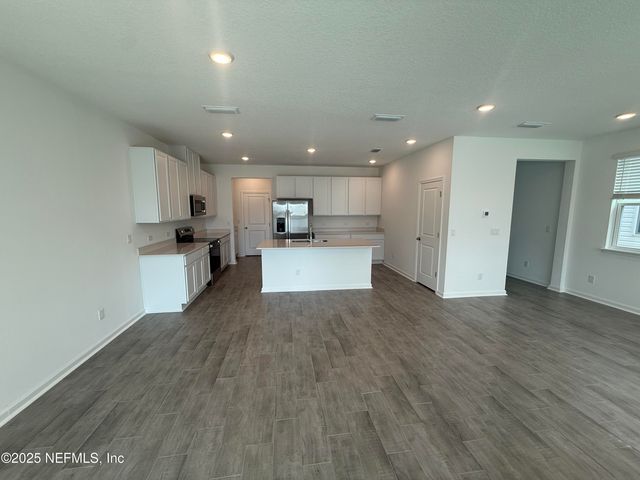 6850 RHAPSODY Road, Jacksonville, FL 32244