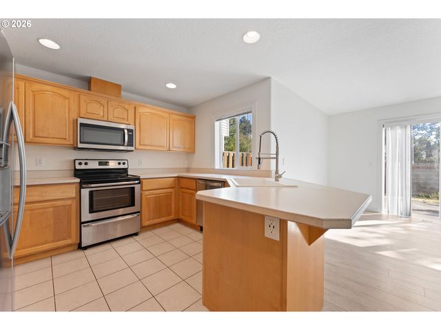 14496 Nw ALTA Ln, Portland, OR 97229