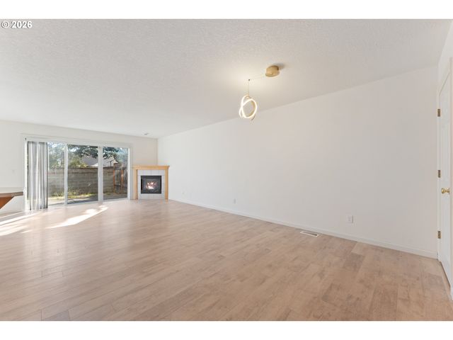14496 Nw ALTA Ln, Portland, OR 97229