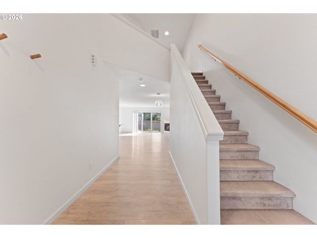14496 Nw ALTA Ln, Portland, OR 97229