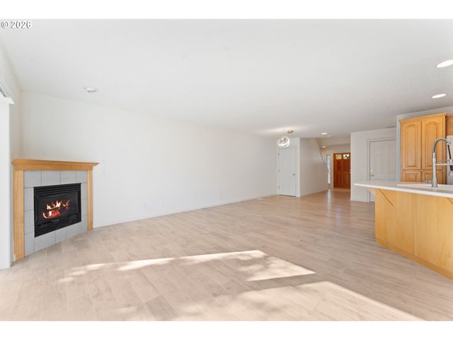 14496 Nw ALTA Ln, Portland, OR 97229